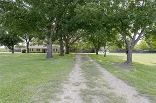 3999 Speegleville Rd, Waco, TX 76712 - Photo 3