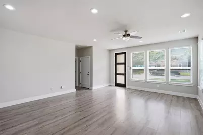 2732 Livingston Avenue, Fort Worth, TX 76110 - Photo 11