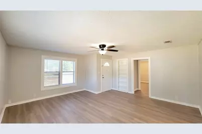 105 Windsor Street, Lone Oak, TX 75453 - Photo 3