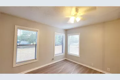105 Windsor Street, Lone Oak, TX 75453 - Photo 13
