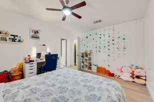 205 Freedom Ln, Arlington, TX 76002 - Photo 11