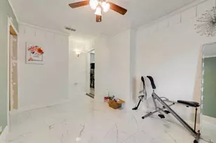 205 Freedom Ln, Arlington, TX 76002 - Photo 15