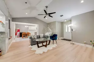 205 Freedom Ln, Arlington, TX 76002 - Photo 5