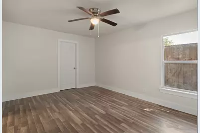 8117 Marvel Drive, Dallas, TX 75217 - Photo 23