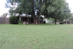 581 Alexander Rd, Stephenville, TX 76401 - Photo 3