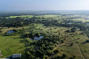 1320 Tidwell, Weatherford, TX 76462 - Photo 1