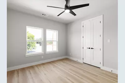 2133 Amanda Avenue, Fort Worth, TX 76105 - Photo 13