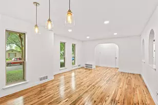 2304 Babalos Ln, Dallas, TX 75228 - Photo 17