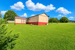 273 Holiday Village Dr, Quitman, TX 75783 - Photo 3