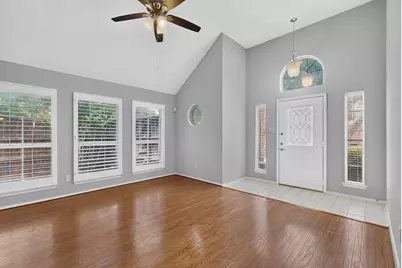 2702 Garden Springs Drive, Richardson, TX 75082 - Photo 5