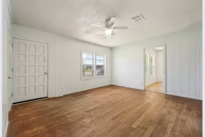 1814 Refinery Road, Gainesville, TX 76240 - Photo 3
