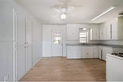 1814 Refinery Road, Gainesville, TX 76240 - Photo 9
