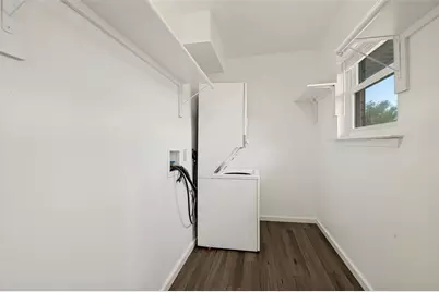 4206 Newton Avenue #204, Dallas, TX 75219 - Photo 9