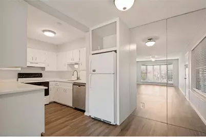4206 Newton Avenue #204, Dallas, TX 75219 - Photo 3