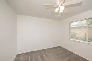 3408 Loganwood Dr, Dallas, TX 75227 - Photo 17