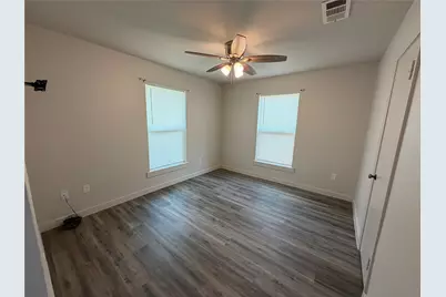 809 S Van Buren, McGregor, TX 76657 - Photo 23