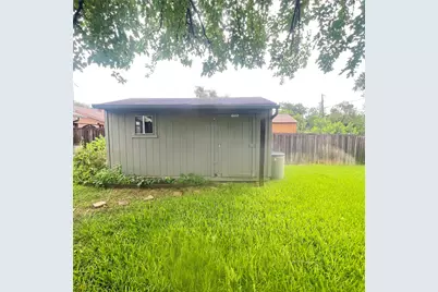 2000 Willow Lane, Plano, TX 75074 - Photo 11