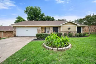 2709 Blue Quail Dr, Arlington, TX 76017 - Photo 1
