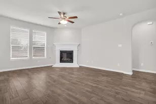 1140 Donnington Trl, Saginaw, TX 76131 - Photo 19