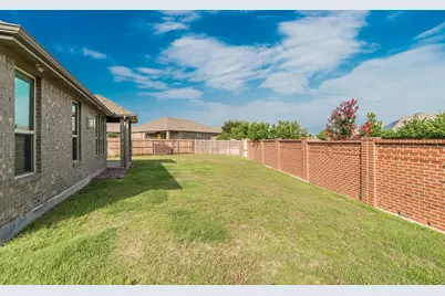 1140 Donnington Trail, Saginaw, TX 76131 - Photo 33