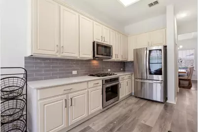 1744 Ivy Lane, Carrollton, TX 75007 - Photo 9