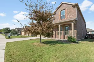 1413 Lake Grove Dr, Little Elm, TX 75068 - Photo 3