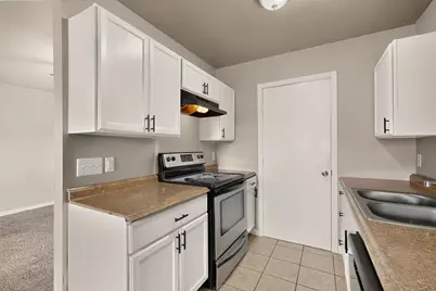 303 Westwood Drive, Euless, TX 76039 - Photo 9