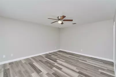 829 Santa Rosa Drive, Fort Worth, TX 76052 - Photo 17