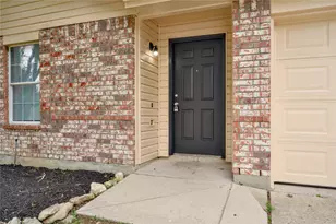 829 Santa Rosa Dr, Fort Worth, TX 76052 - Photo 3