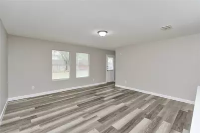 829 Santa Rosa Drive, Fort Worth, TX 76052 - Photo 5