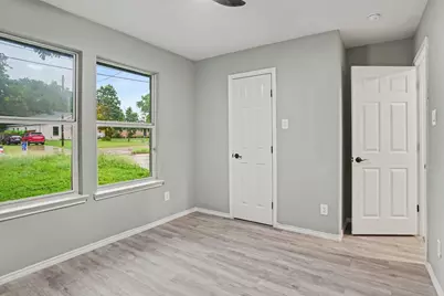 4519 Yancy Street, Dallas, TX 75216 - Photo 17