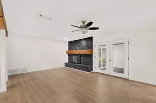 906 Pinedale Ln, Dallas, TX 75241 - Photo 11