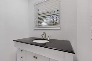 906 Pinedale Ln, Dallas, TX 75241 - Photo 21
