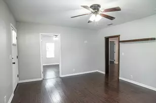 205 E Nelson St, Bowie, TX 76230 - Photo 7