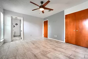 821 Prestwick St, Bedford, TX 76022 - Photo 19