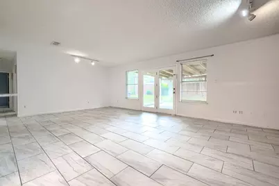 821 Prestwick Street, Bedford, TX 76022 - Photo 5