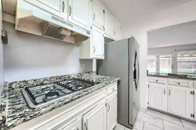 821 Prestwick Street, Bedford, TX 76022 - Photo 11