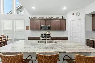 1308 Warbler Dr, Little Elm, TX 75068 - Photo 5