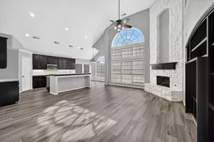 305 Victory Ln, Mansfield, TX 76063 - Photo 9