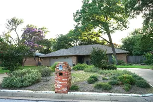 2504 Avonhill Dr, Arlington, TX 76015 - Photo 1