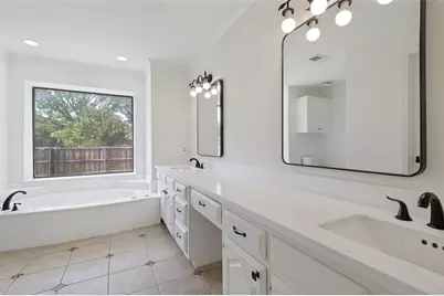 728 Havencrest Drive, DeSoto, TX 75115 - Photo 13