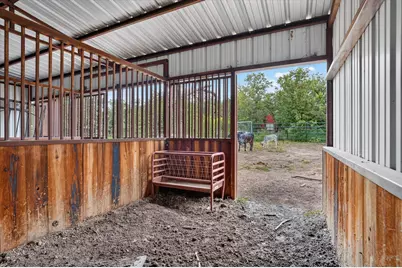 1017 County Road 3555, Paradise, TX 76073 - Photo 29
