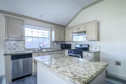 2108 Riverplace Drive, Flower Mound, TX 75028 - Photo 9