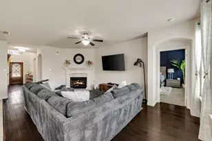 1017 Rose Garden Dr, Little Elm, TX 75068 - Photo 9