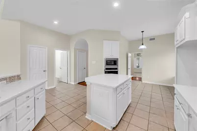 3920 Autumn Lane, Bedford, TX 76021 - Photo 13