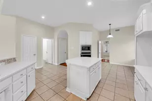 3920 Autumn Ln, Bedford, TX 76021 - Photo 13