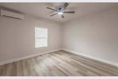 1416 E Myrtle Street, Fort Worth, TX 76104 - Photo 27
