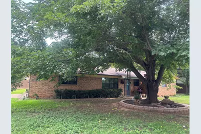 1601 24th Avenue, Mineral Wells, TX 76067 - Photo 1