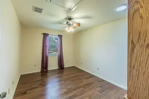 519 First St, Hewitt, TX 76643 - Photo 17