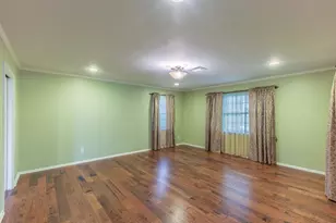 519 First St, Hewitt, TX 76643 - Photo 3